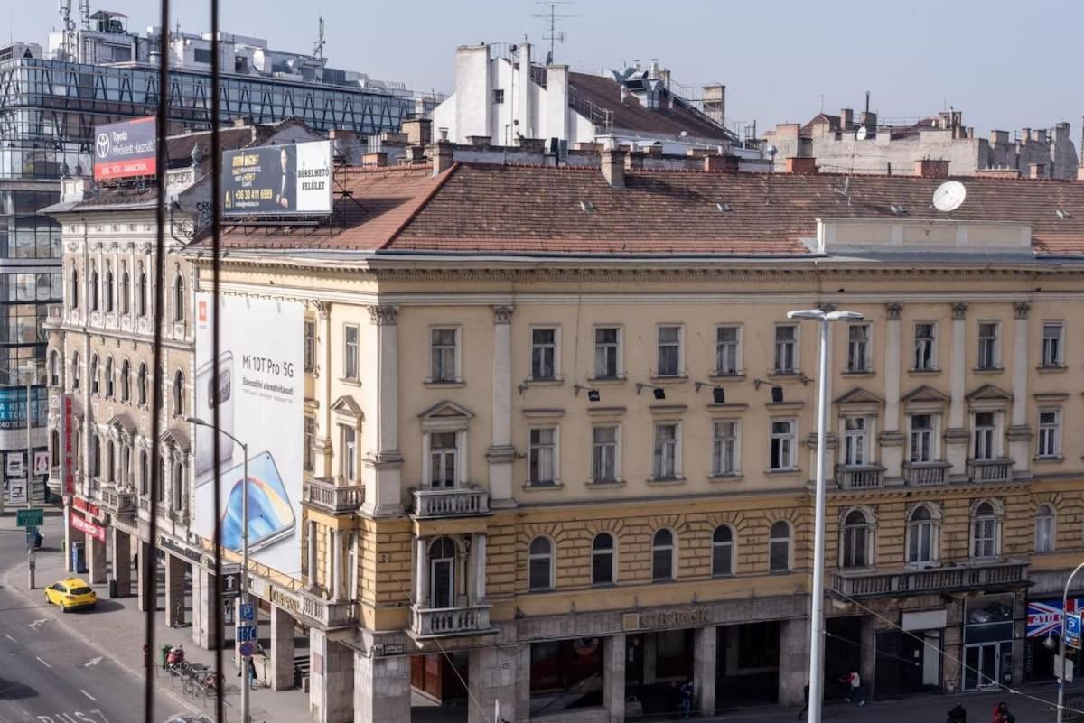 Large Apartment At Perfect Central Location Budapest Exterior foto