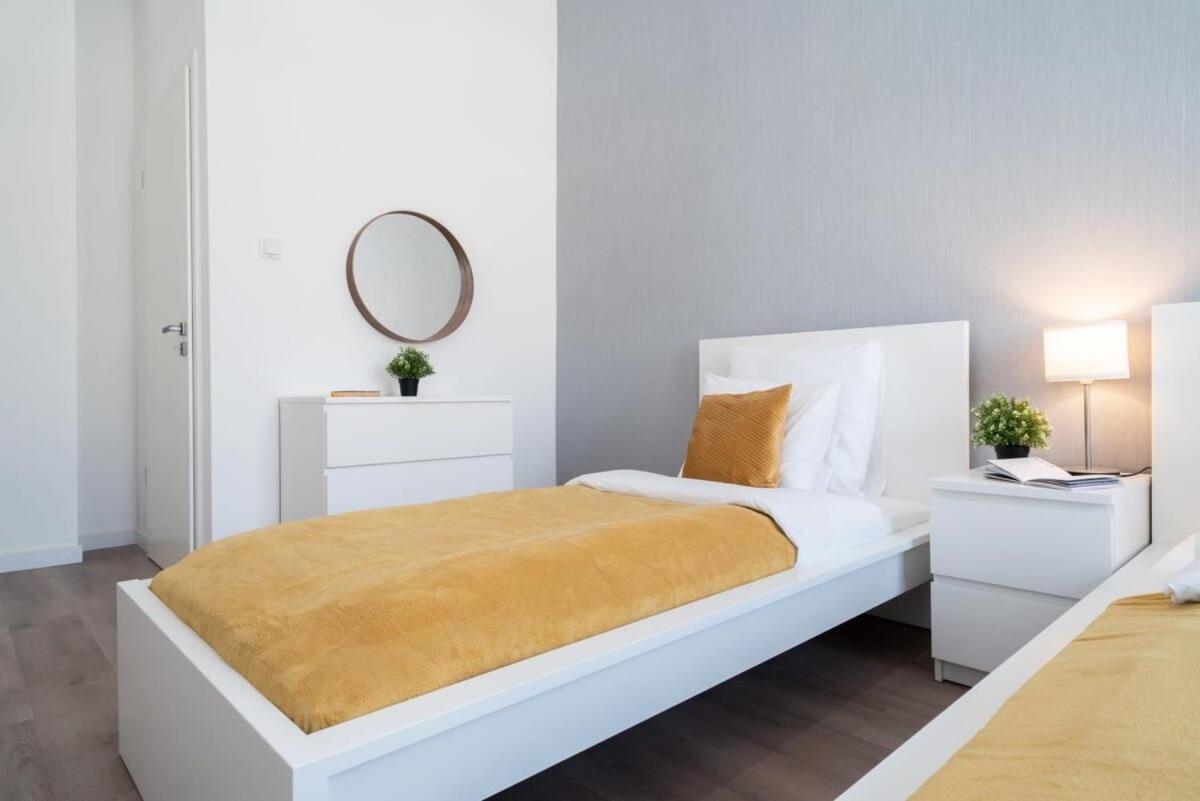Large Apartment At Perfect Central Location Budapest Exterior foto